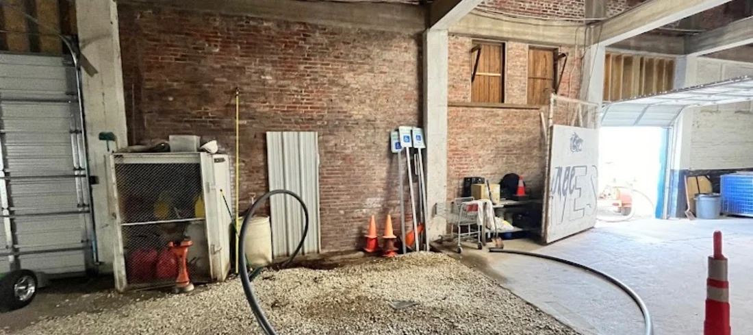 Industrial site bore with staged hose for an oil and gas pipeline crossing